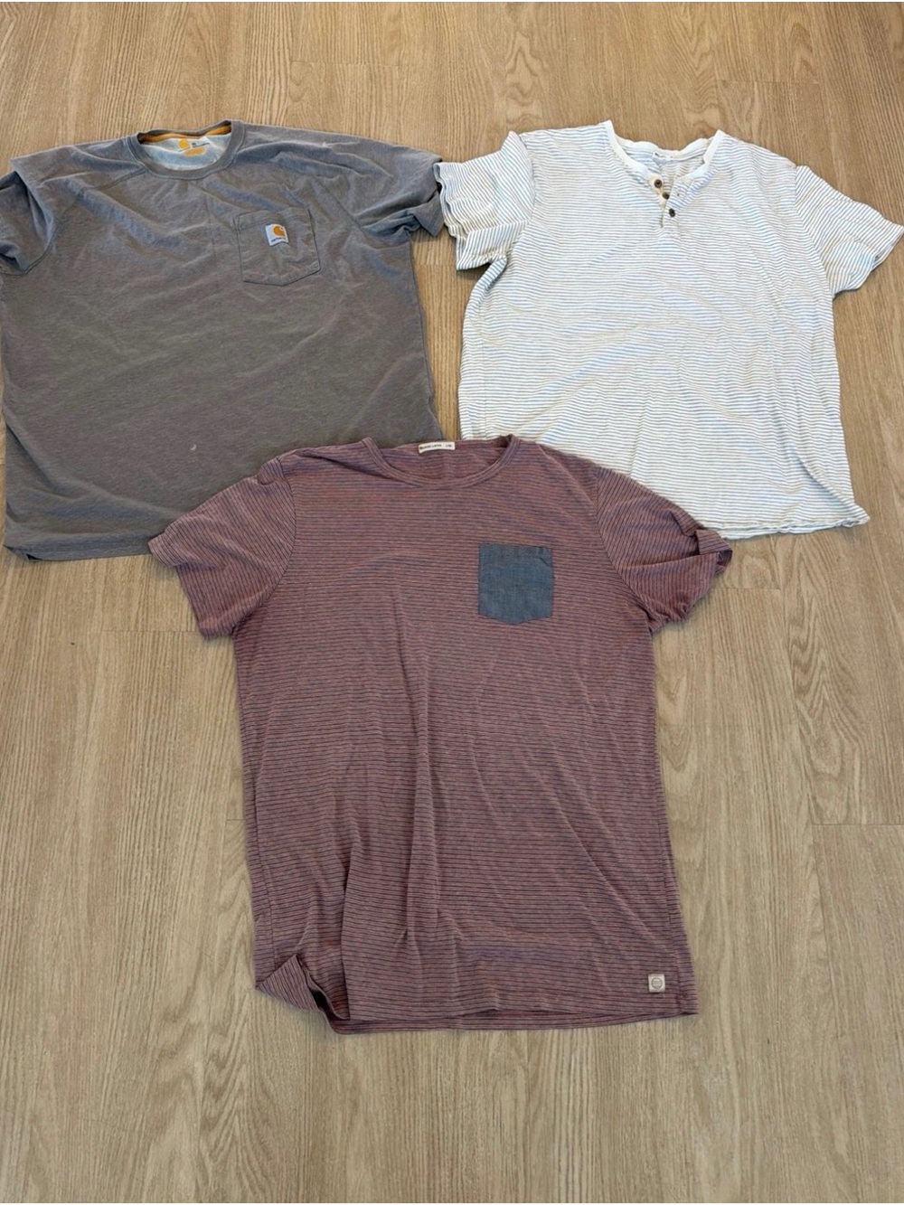 Marine layer and Carhartt Short-Sleeve Pocket T-Shirt bundle